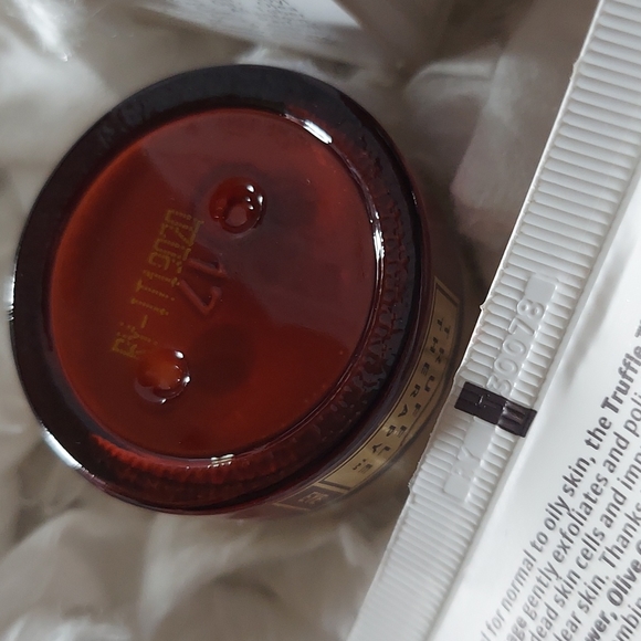 SKIN&CO Roma Truffle Face Gommage Exfoliant & Eye Concentrate Se - Picture 8 of 9